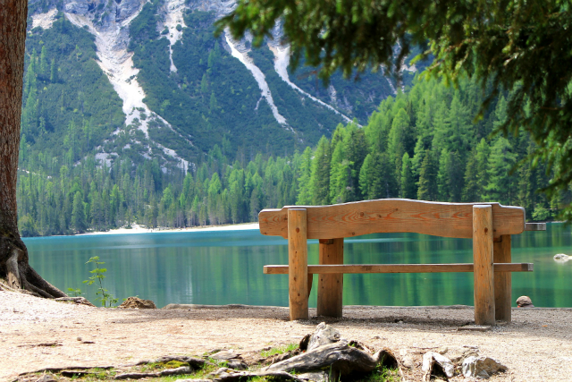 Blick auf den Pragser Wildsee © Pixabay/Eumelinchen
